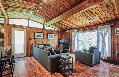 155 Wychwood Cres, Fenelon Falls, ON, K0M1N0 | Card Image