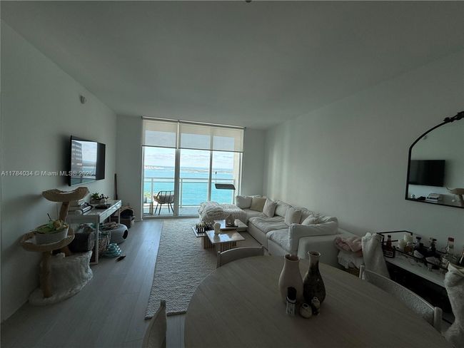 APT-3202 - 951 Brickell Ave, Condo with 1 bedrooms, 1 bathrooms and null parking in Miami FL | Image 24