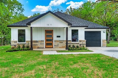1011 W Brown St, Ennis, TX, 75119-4401 | Card Image