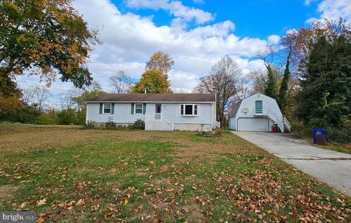 53 Crosswicks Chesterfield Rd, CHESTERFIELD, NJ, 08515-9601 | Card Image