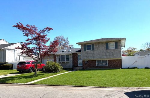 379 W 24th St, Deer Park, NY, 11729-4842 | Card Image