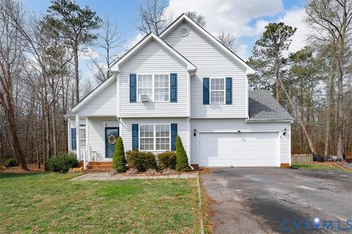 15806 Wind Seeker Ct, Chester, VA, 23831-7303 | Card Image