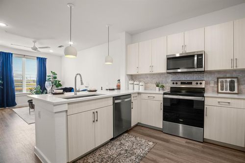apt-326-6324 N Lamar Blvd, Austin, TX, 78752-4080 | Card Image