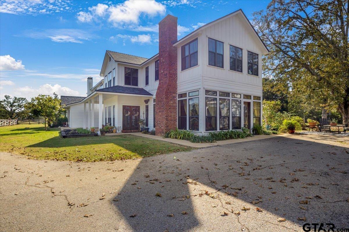 Residential in Mineola 2
