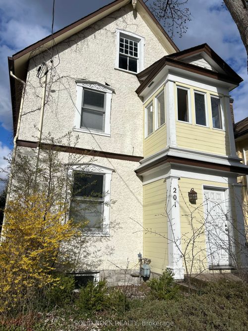 201 Augusta St, Ottawa, ON, K1N8C2 | Card Image