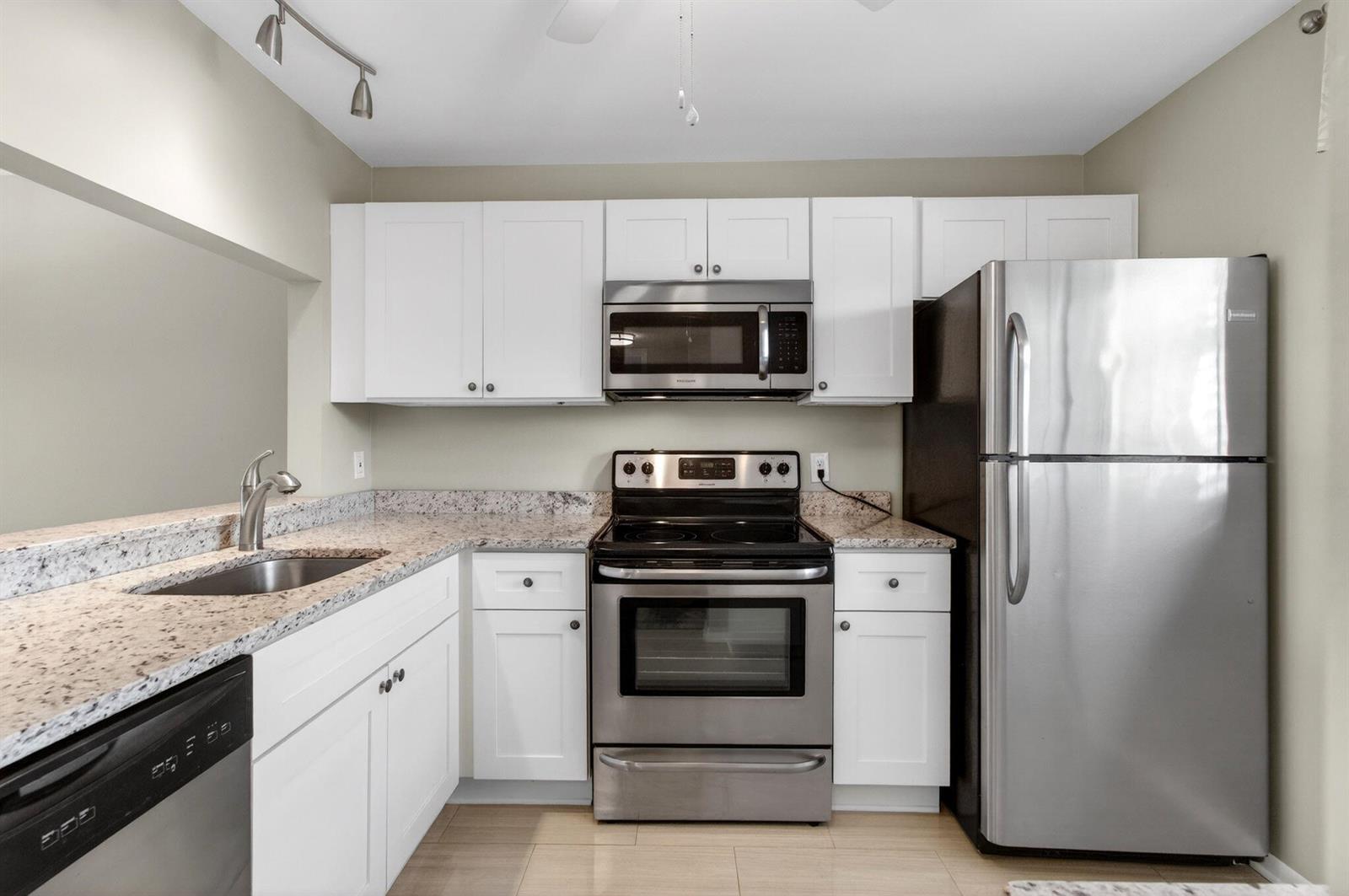 Residential in Lake Worth 3