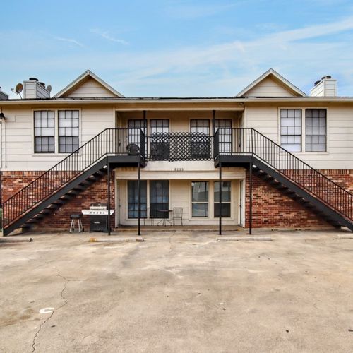 8133 Foxfire Ln, White Settlement, TX, 76108-1174 | Card Image