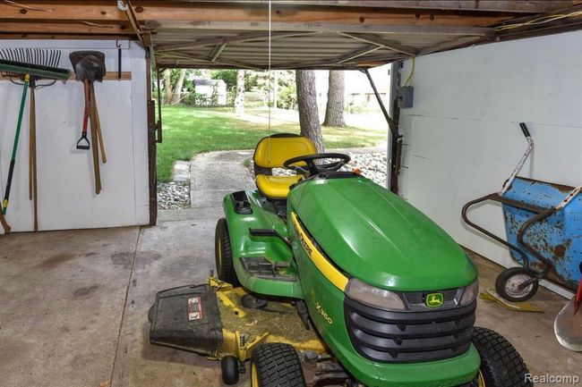 Plenty of shed storage | Image 34