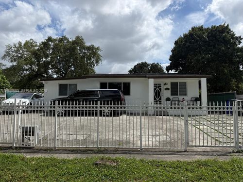 6404 Meade St, Hollywood, FL, 33024-2032 | Card Image