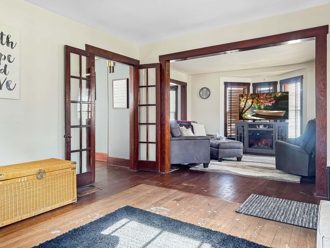 Living Room | Image 12