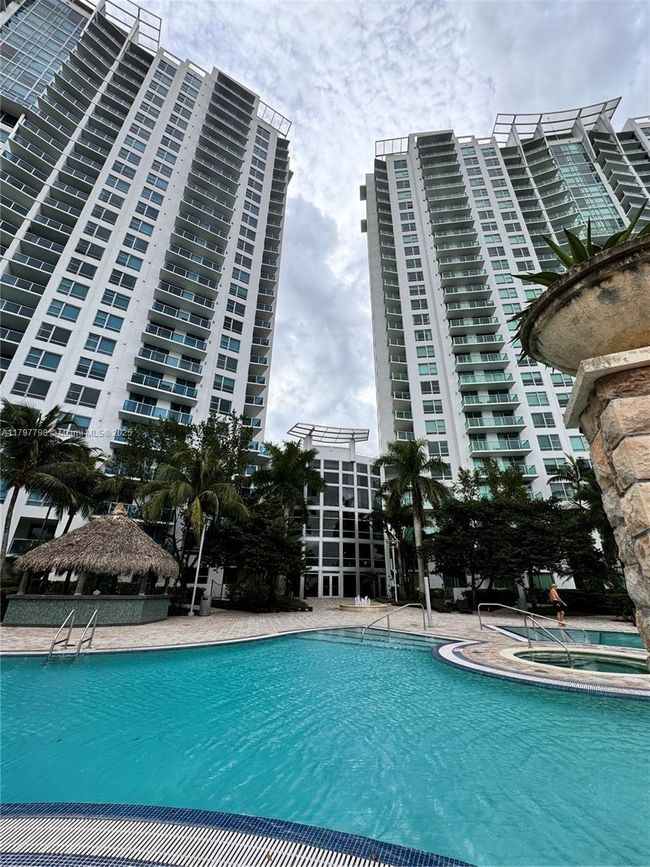 APT-508S - 2681 N Flamingo Rd, Condo with 3 bedrooms, 3 bathrooms and null parking in Sunrise FL | Image 46