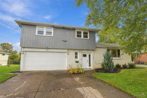 52 Harvey Dr, Lancaster, NY, 14086-2812 | Card Image