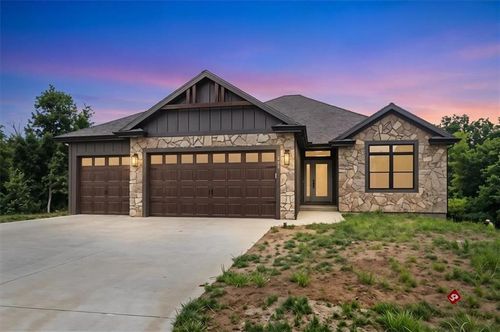 2204 Arbor Ln, Excelsior Springs, MO, 64024-3043 | Card Image