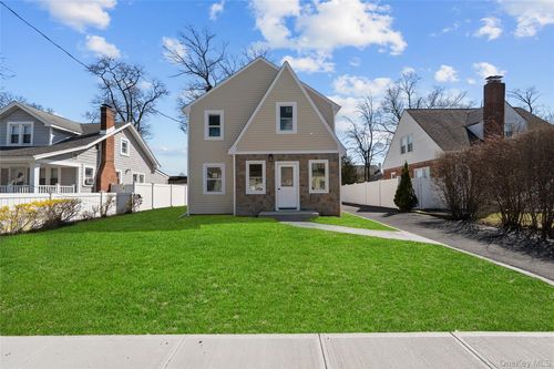 65 Mount Joy Ave, Freeport, NY, 11520-1424 | Card Image