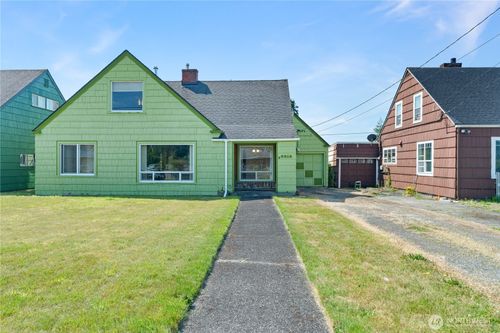 2315 Pacific Ave, Aberdeen, WA, 98520-4527 | Card Image