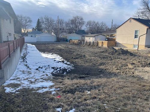 1020 12a St S, Lethbridge, AB, T1K1R4 | Card Image
