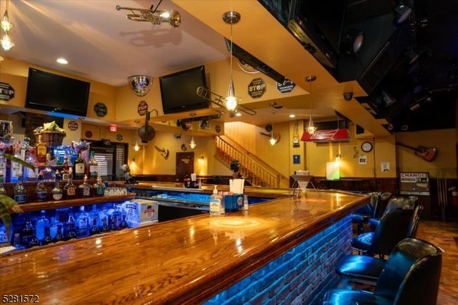 217 Frelinghuysen Ave, Home with 0 bedrooms, 5 bathrooms and null parking in Newark NJ | Image 21