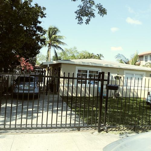 b-1934 Nw 25th Ave, Miami, FL, 33125-1219 | Card Image