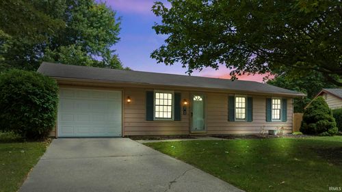 2606 Sandarac Ln, Fort Wayne, IN, 46815-8051 | Card Image