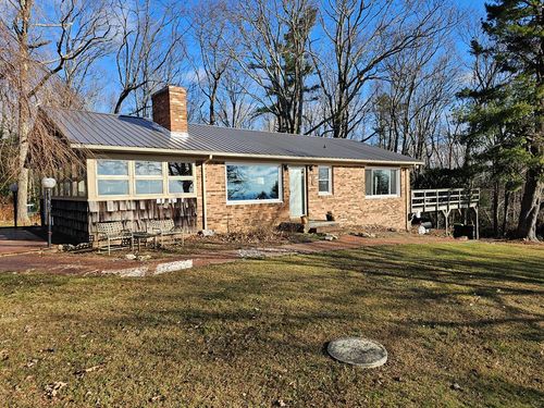 27 Glenn Pine Ln, Fancy Gap, VA, 24328-2622 | Card Image