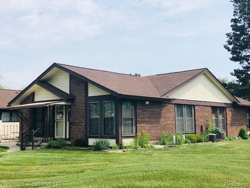 123-40586 Newport Dr, Plymouth, MI, 48170-4744 | Card Image