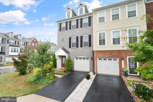 10698 Viewmont Ln, MANASSAS, VA, 20112-5896 | Card Image