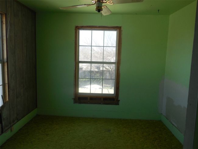 300 N Pecan St, House other with 5 bedrooms, 2 bathrooms and null parking in Ranger TX | Image 25
