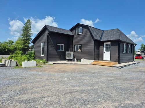 2775 Carp Rd, Carp, ON, K0A1L0 | Card Image