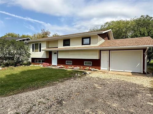 10 Parkdale Dr, Swan River, MB, R0L1Z0 | Card Image