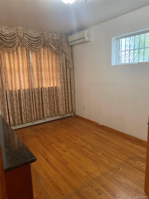 2fl-48 67th St, Woodside, NY, 11377-5915 | Card Image