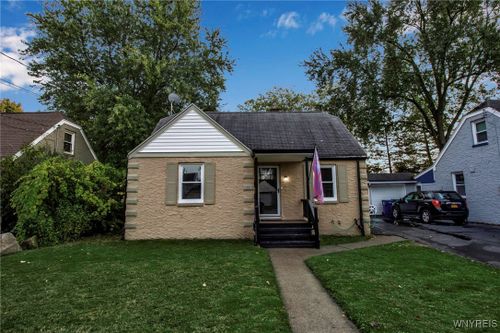 8209 Frontier Avenue, Niagara Falls, NY, 14304 | Card Image