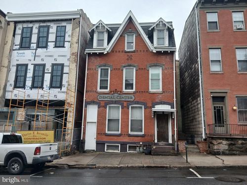 315 W Market St, Pottsville, PA, 17901-4066 | Card Image