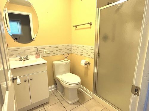 396 Stone Pl, Wheeling, IL, 60090-4936 | Card Image
