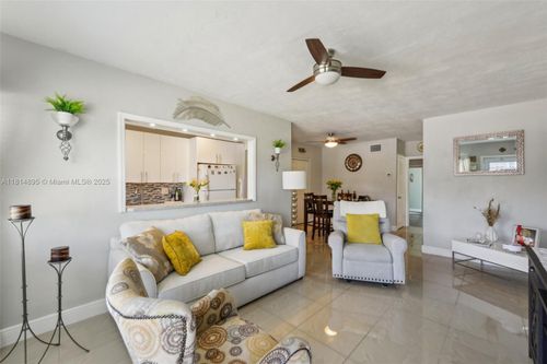 apt-6-121 Ne 204th St, Miami Gardens, FL, 33179-2318 | Card Image