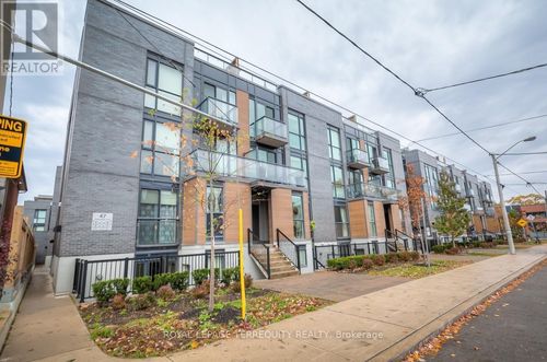 401-47 Macaulay Ave, Toronto, ON, M6P3P5 | Card Image