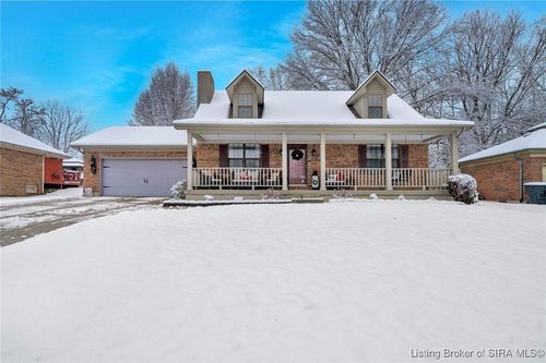 3211 Rolling Creek Dr, New Albany, IN, 47150-7213 | Card Image