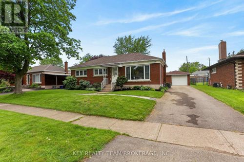 188 Price Ave, Welland, ON, L3C3Y6 | Card Image