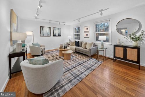 apt-102-2212 Washington Ave, SILVER SPRING, MD, 20910-2621 | Card Image