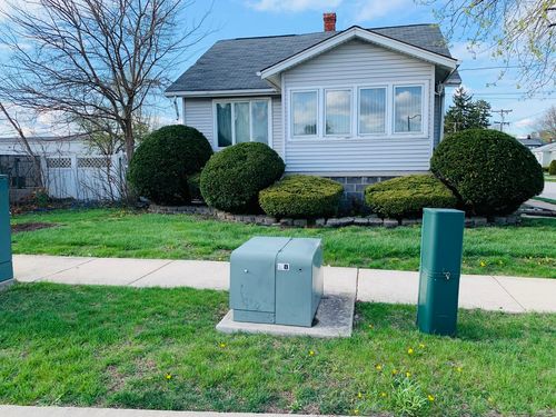 246 E 161st Pl, South Holland, IL, 60473-1427 | Card Image