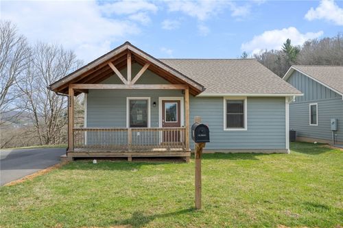 43-120 Miller Meadow Ln, Boone, NC, 28607-8587 | Card Image
