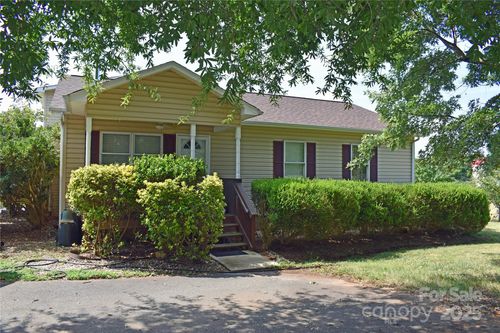 3603 Ritchie Rd, Lincolnton, NC, 28092-9568 | Card Image