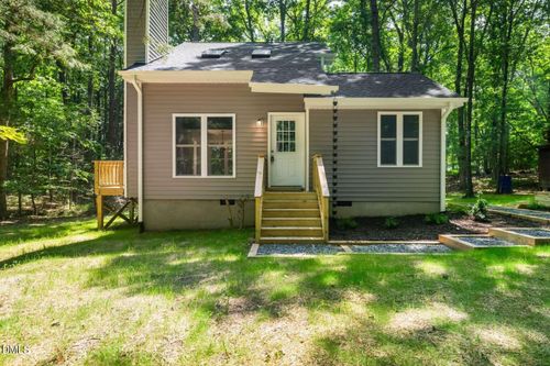 9518 Coach Way, Chapel Hill, NC, 27516-5846 | Card Image