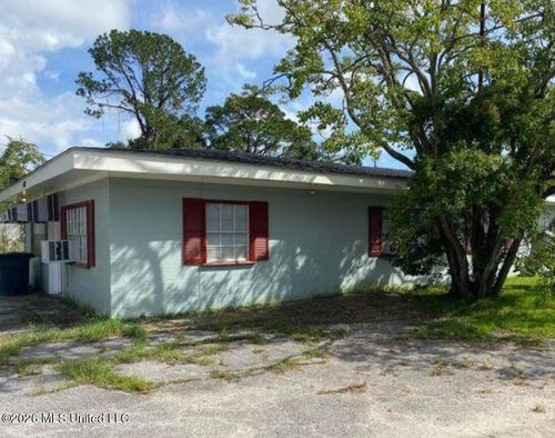 4502 Newman Avenue, Pascagoula, MS, 39581 | Card Image