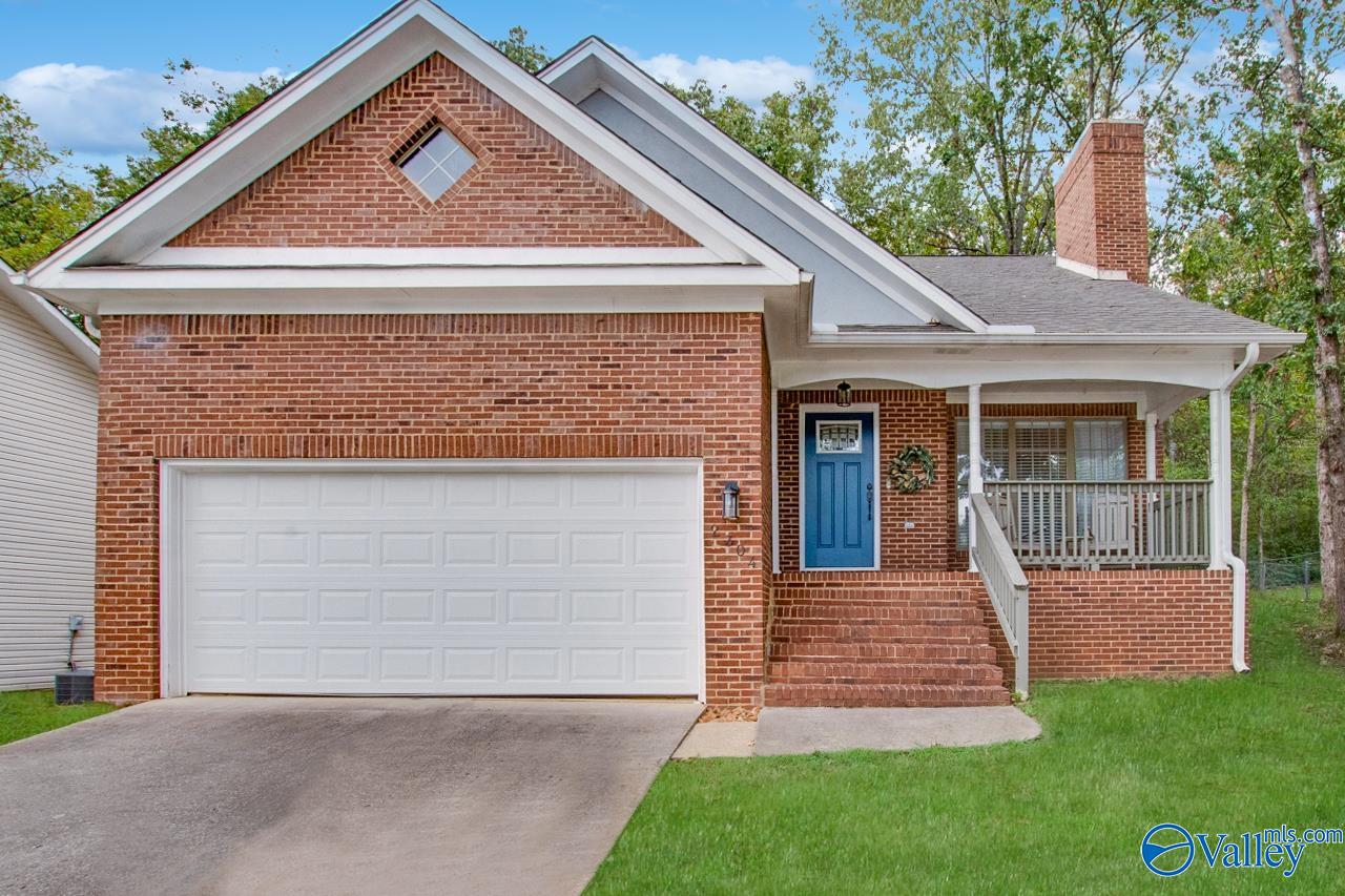 Fleer Cir, Huntsville, AL 35803