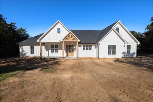 2065 Lone Star Ln, Franklin, TX, 77856 | Card Image