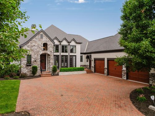 4776 Bell Classic Dr, Grove City, OH, 43123-1373 | Card Image