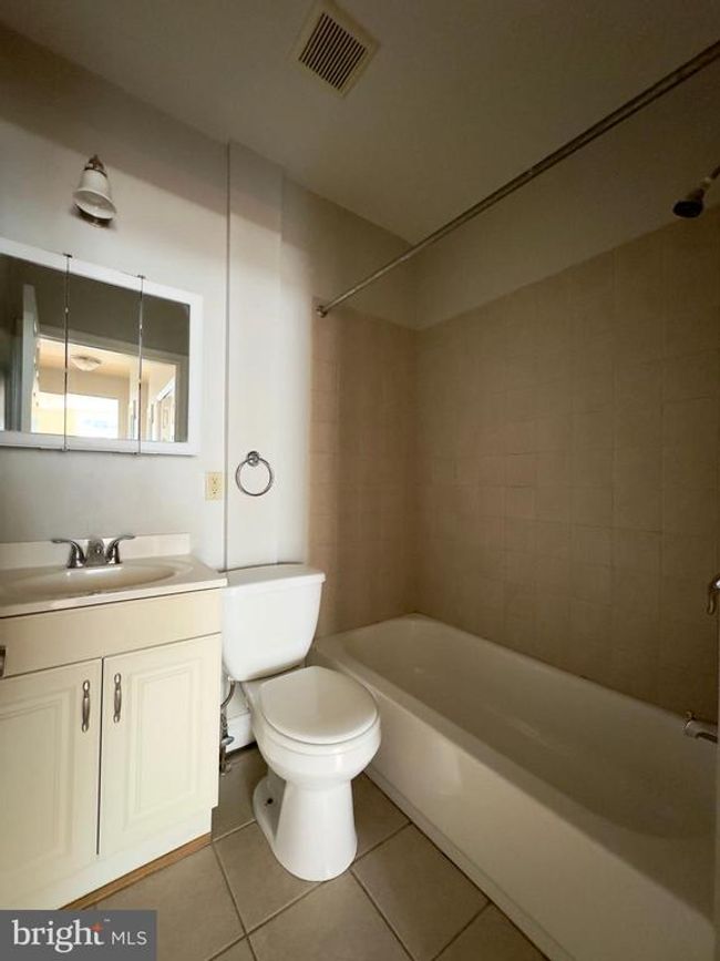 APT-4 - 908 N Calvert St, Condo with 1 bedrooms, 1 bathrooms and null parking in BALTIMORE MD | Image 10