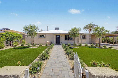 8233 N 29th Ave, Phoenix, AZ, 85051-6356 | Card Image