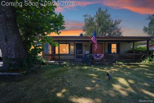 3728 Grafton St, Lake Orion, MI, 48359-1538 | Card Image