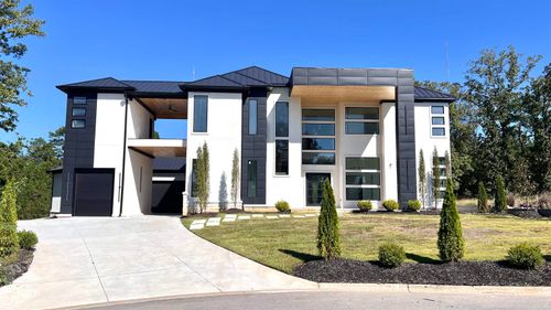 84 Orle Cir, Little Rock, AR, 72223-8928 | Card Image